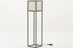 Hot Flamant Josie, Staande Lamp Met Kap