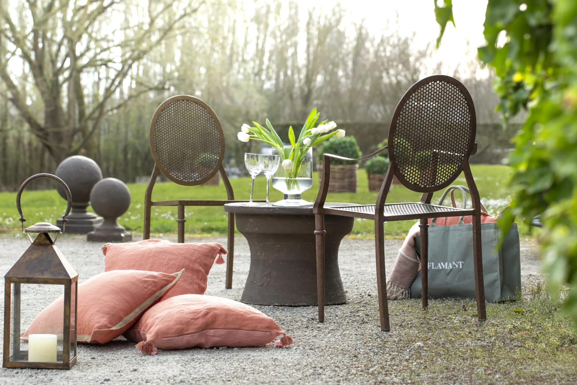 Sale Flamant Zedar, Decoball Te Voet, Gereconstrueerde Steen Op Glasvezel, S
